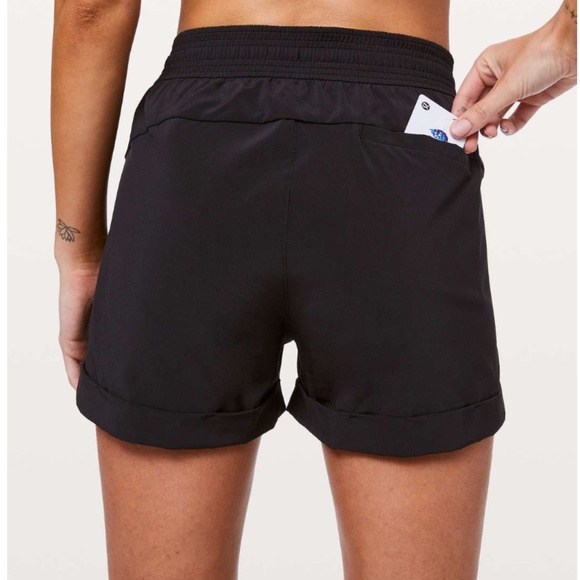 Lululemon Spring Break Away Short *4-way Stretch 3" Black - Picture 5 of 11